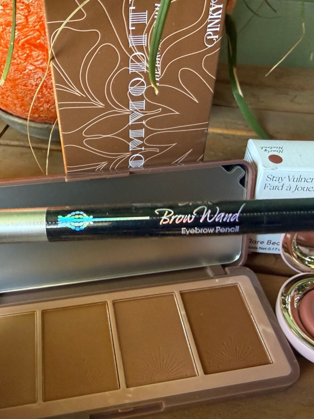 Face Bundle; Brow, Bronzer Powder, Lippy and Blush - Picture 2 of 10